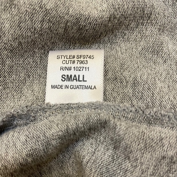 Gibsonlook Leopard Print top, Size S - Picture 12 of 12